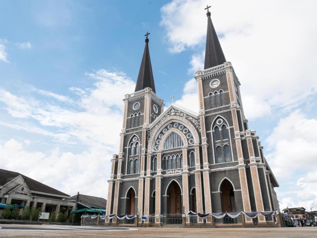 Bussarakam Place Hotel Chanthaburi Eksteriør bilde