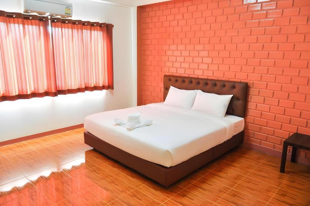 Bussarakam Place Hotel Chanthaburi Eksteriør bilde