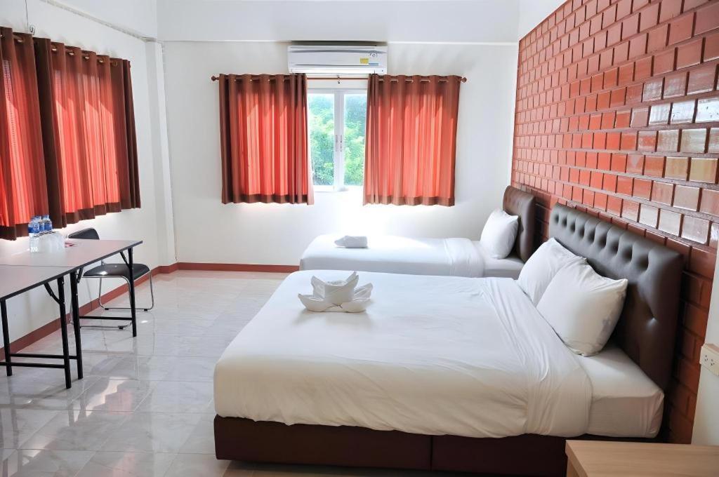 Bussarakam Place Hotel Chanthaburi Eksteriør bilde