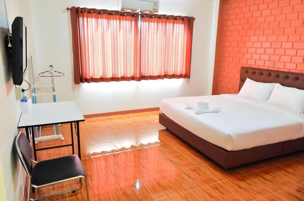 Bussarakam Place Hotel Chanthaburi Eksteriør bilde