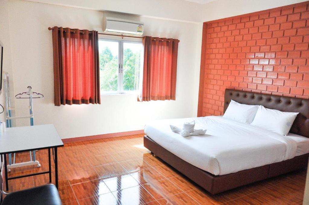 Bussarakam Place Hotel Chanthaburi Eksteriør bilde