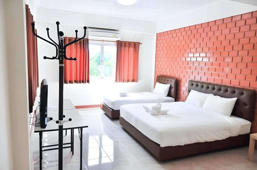 Bussarakam Place Hotel Chanthaburi Eksteriør bilde